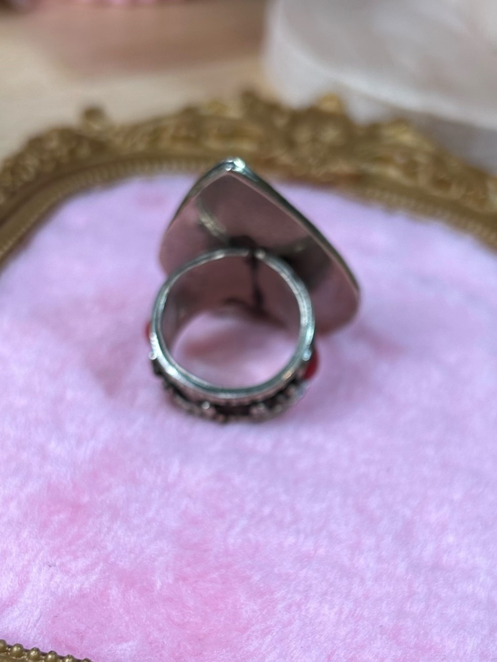 Vintage Tibetan Silver Shield Ring Size 9 - Picture 8 of 10